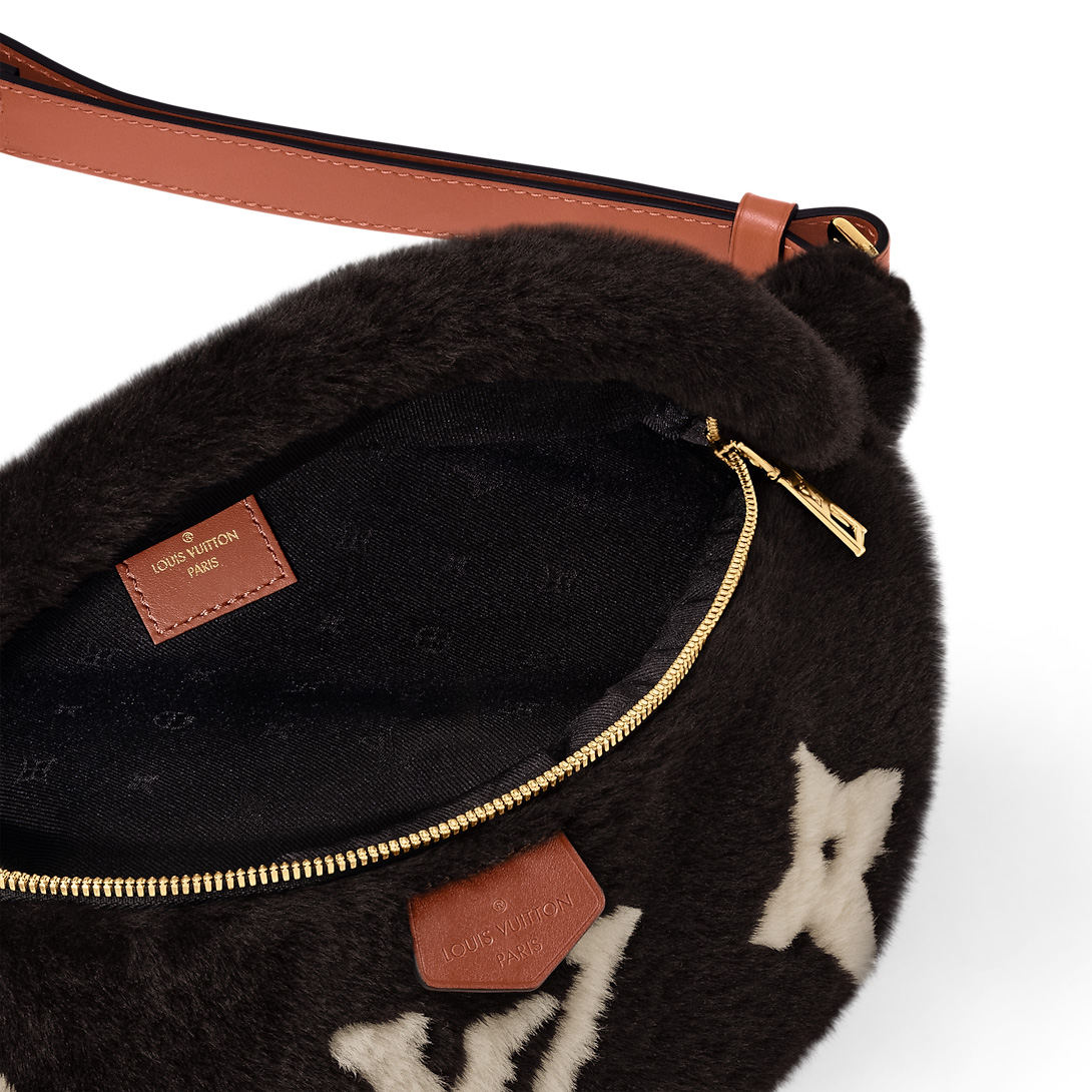 Replicate Louis Vuitton Bumbag M11799(1:1 replica)