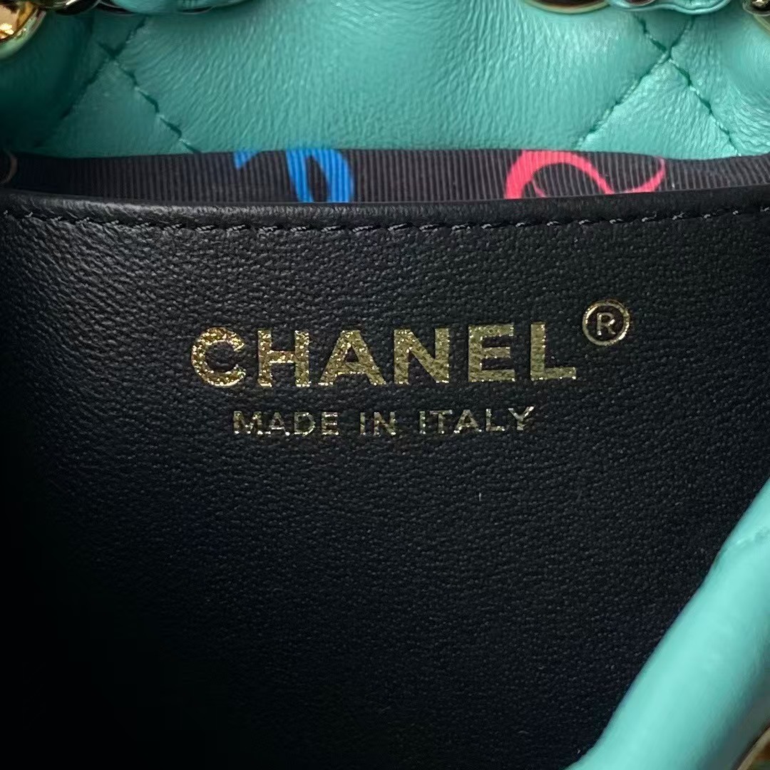 Replicate Chanel 24S AS4810 Medium CC Drawstring Backpack Shiny Lambskin Light Gold Hardware Green(1:1 replica)