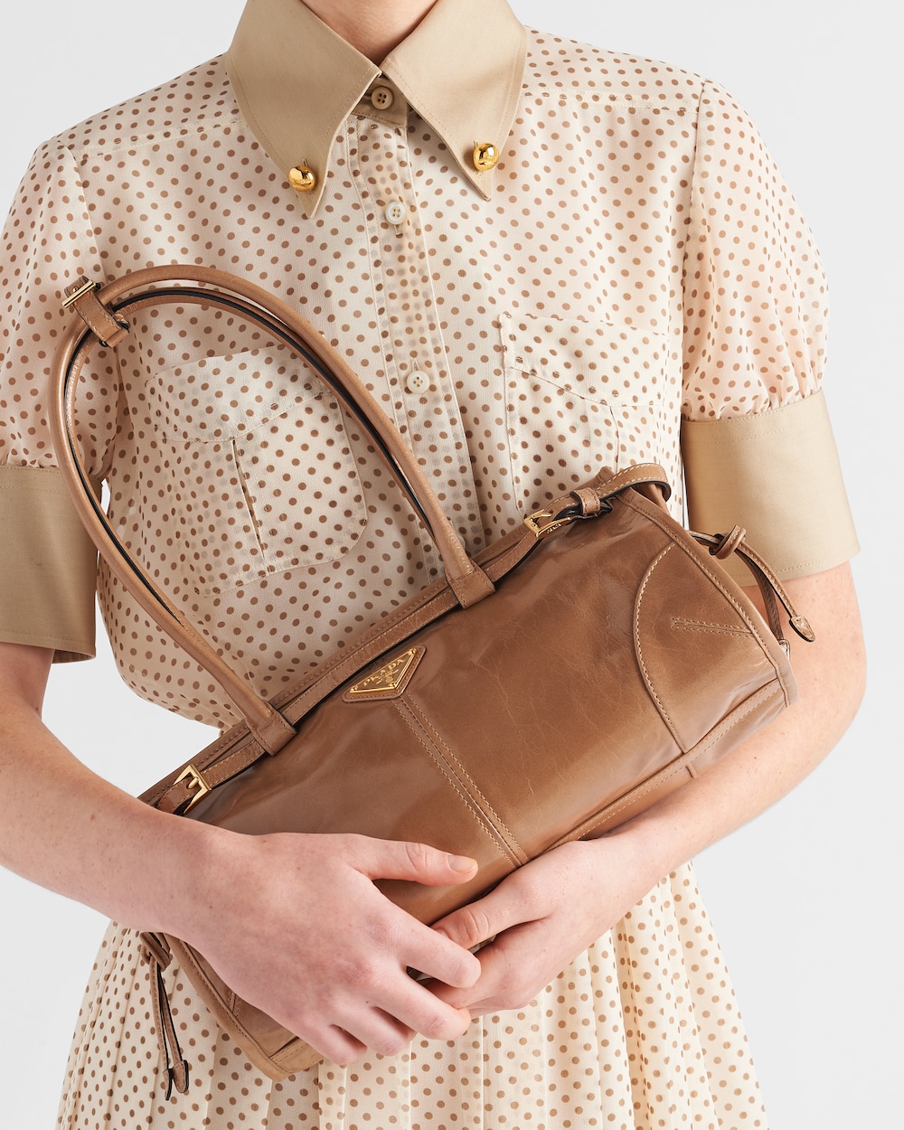 Replicate Prada Bonnie Medium Leather Handbag(1:1 replica)