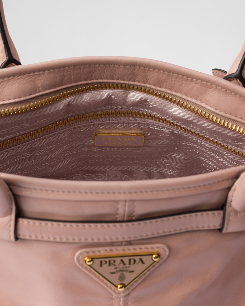 Replicate Prada Bonnie Medium Leather Handbag(1:1 replica)