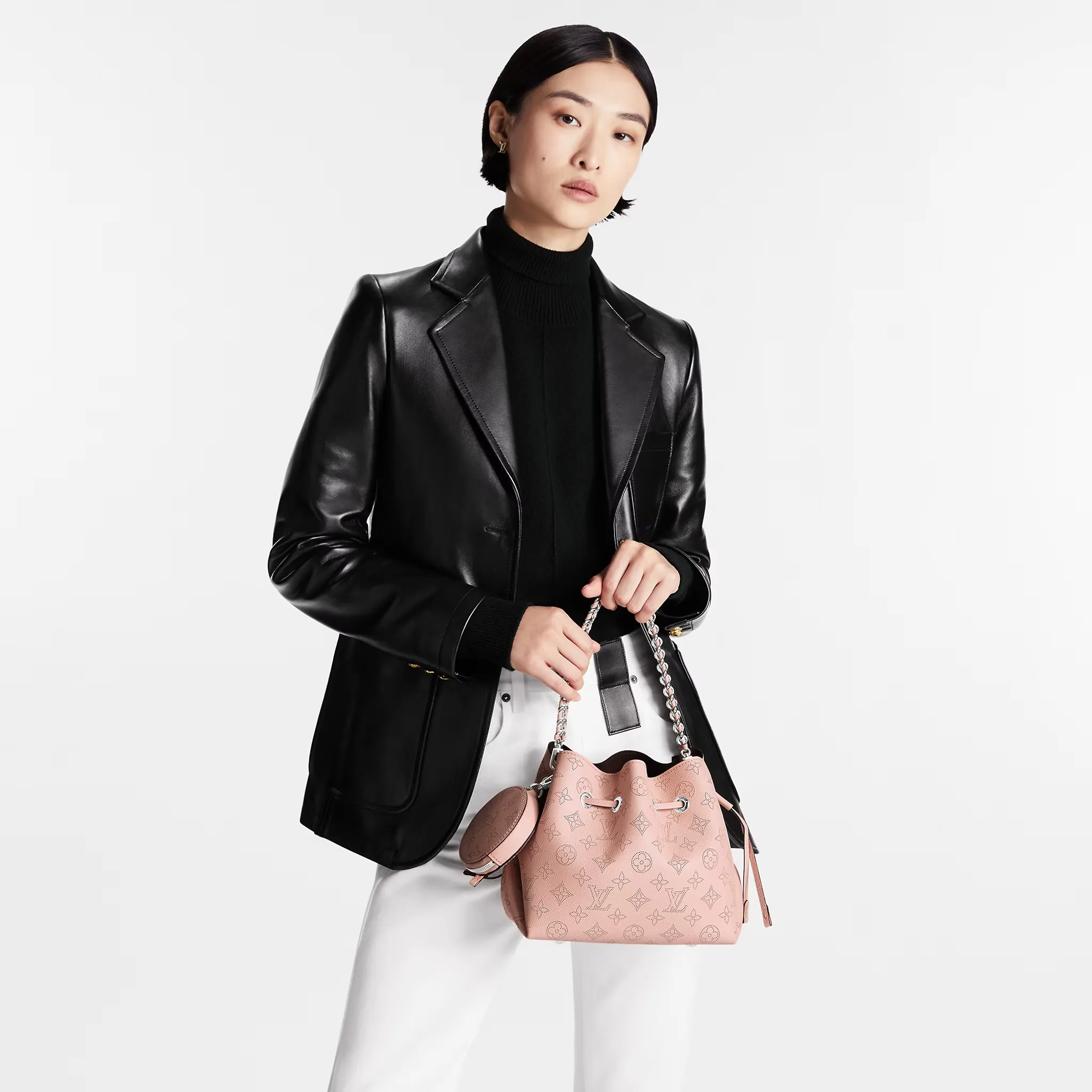 Replicate Bella M57068 (1:1Replicate )(1:1 replica)