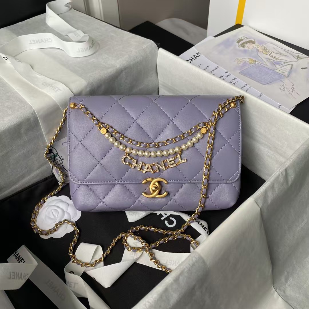Replicate Chanel AS5011 Flap bag Shiny Lambskin Imitation Pearls   Gold-Tone Metal Light Purple(1:1 replica)