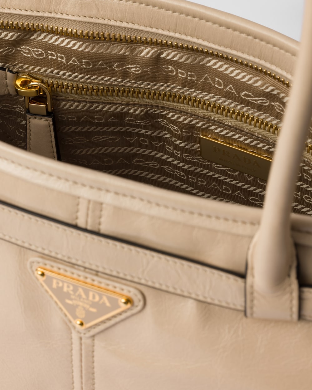 Replicate Prada Bonnie Extra Large Leather Handbag(1:1 replica)