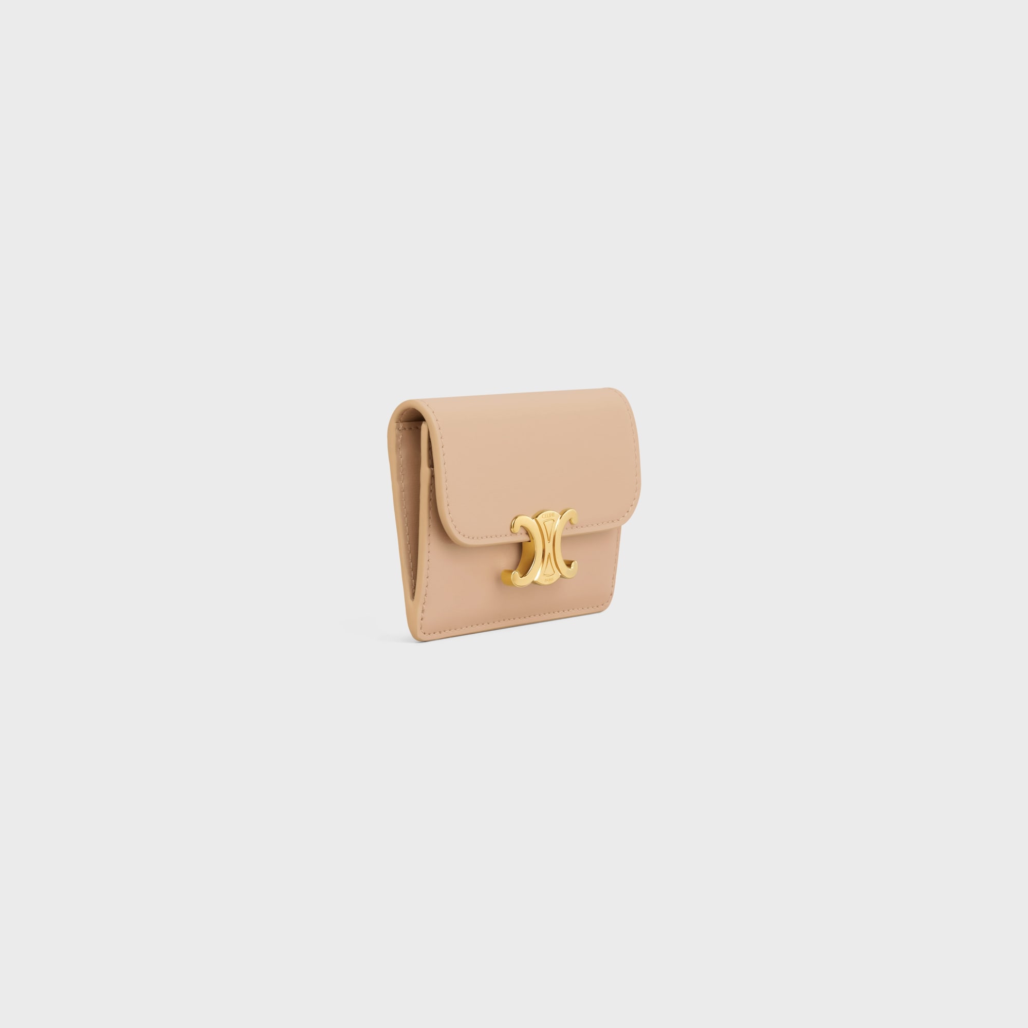 Replicate CARD HOLDER WITH FLAP TRIOMPHE IN SHINY CALFSKIN OAT BEIGE(1:1 replica)