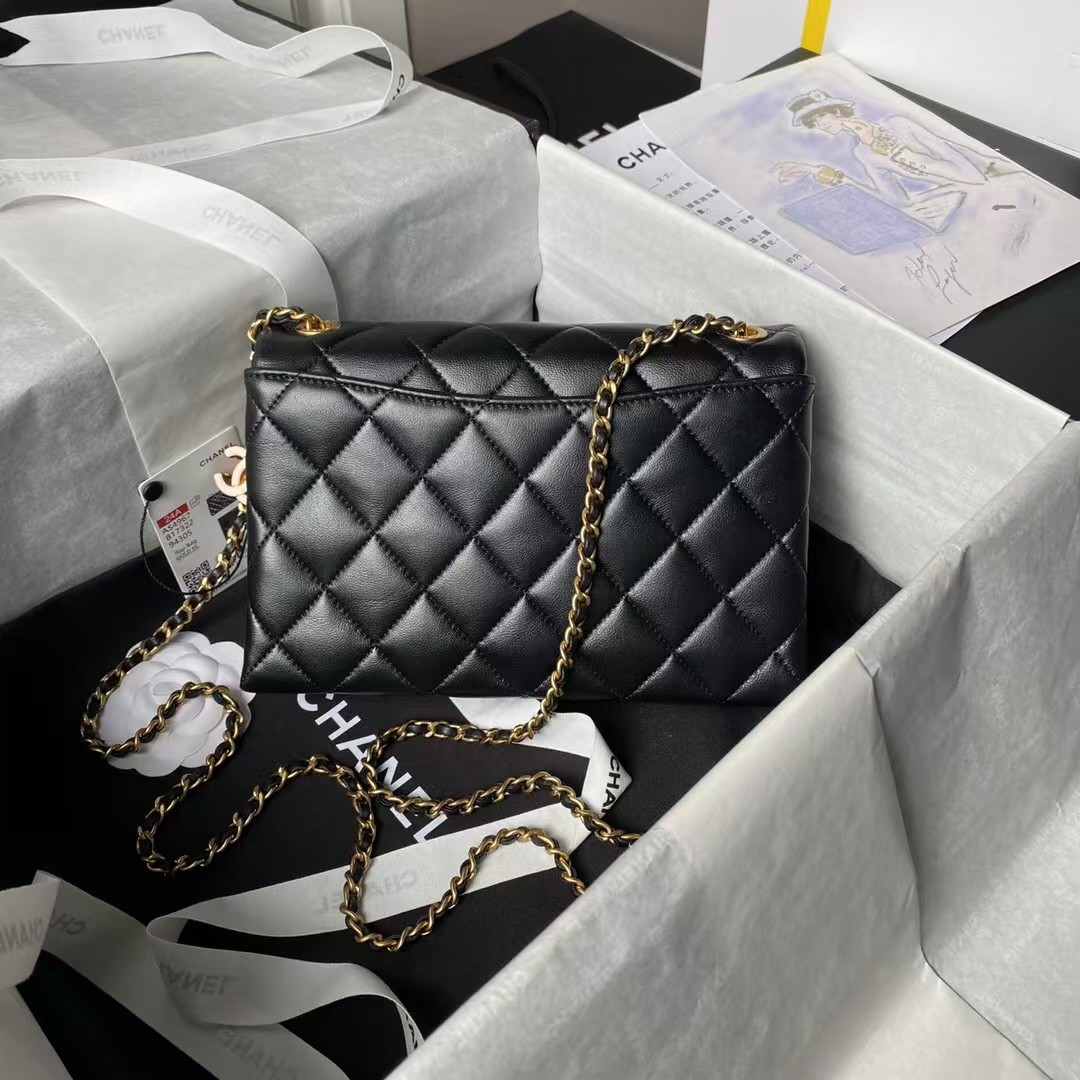 Replicate Chanel AS4967 Small Flap Bag Shiny Lambskin Enamel   Gold Metal Black(1:1 replica)