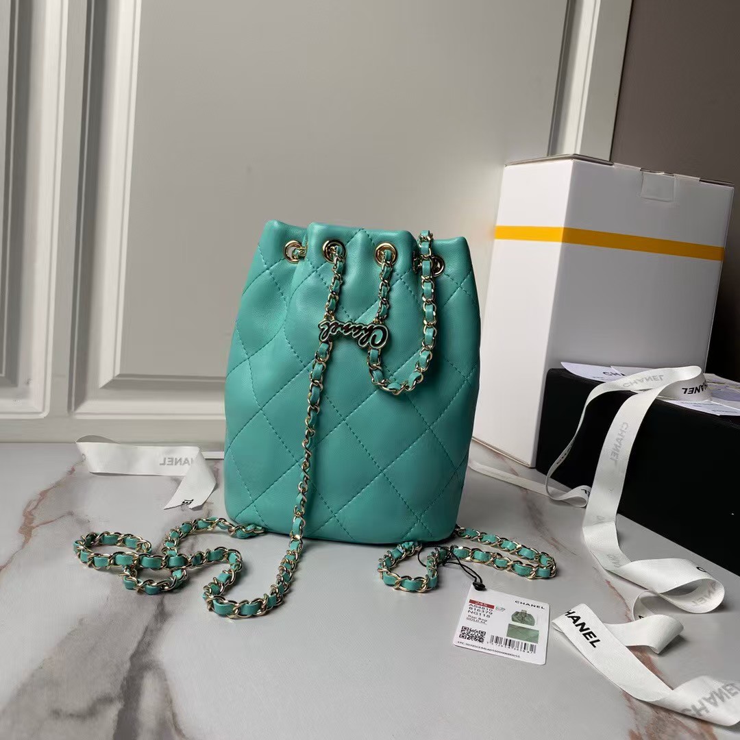 Replicate Chanel 24S AS4810 Medium CC Drawstring Backpack Shiny Lambskin Light Gold Hardware Green(1:1 replica)