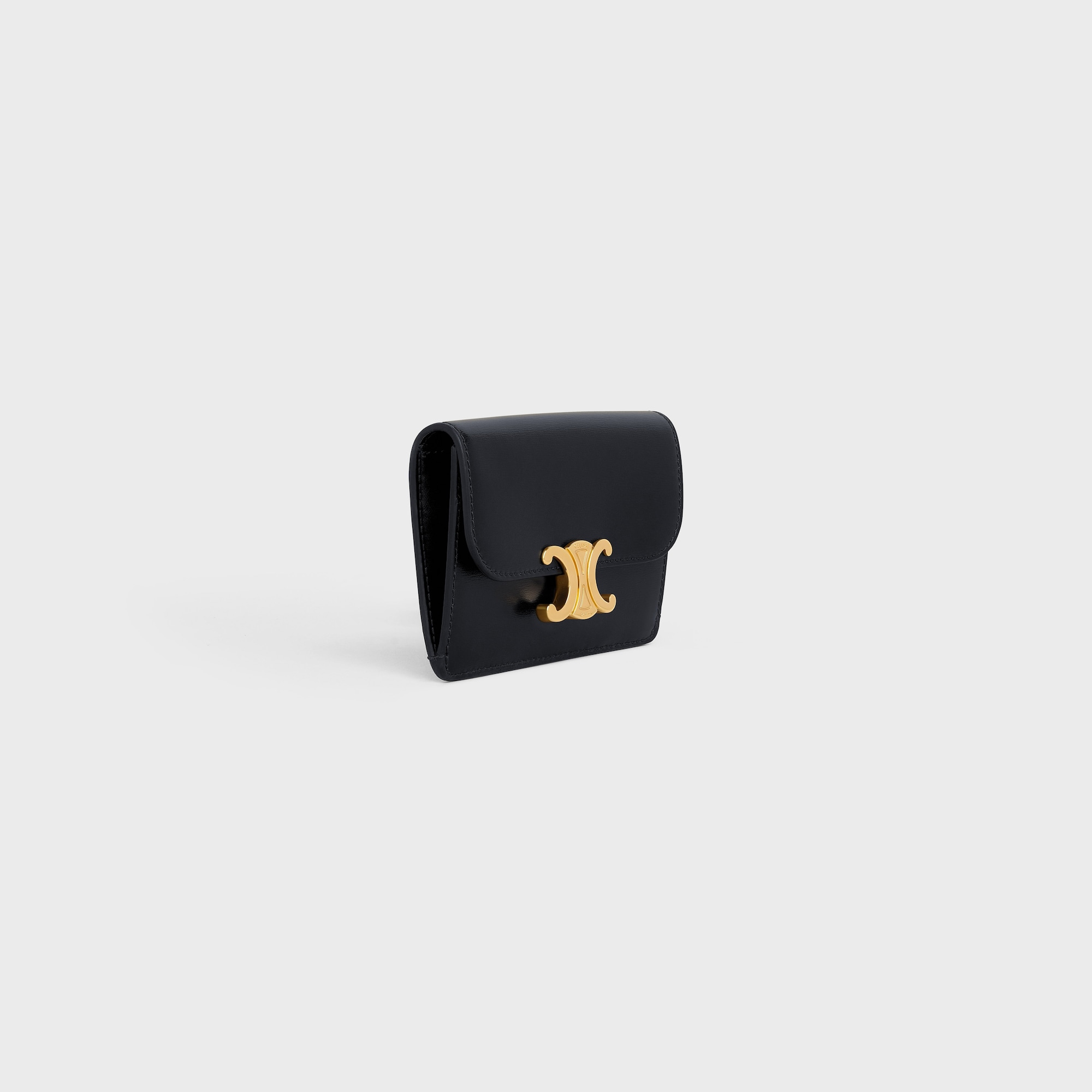 Replicate CARD HOLDER WITH FLAP TRIOMPHE IN SHINY CALFSKIN BLACK(1:1 replica)