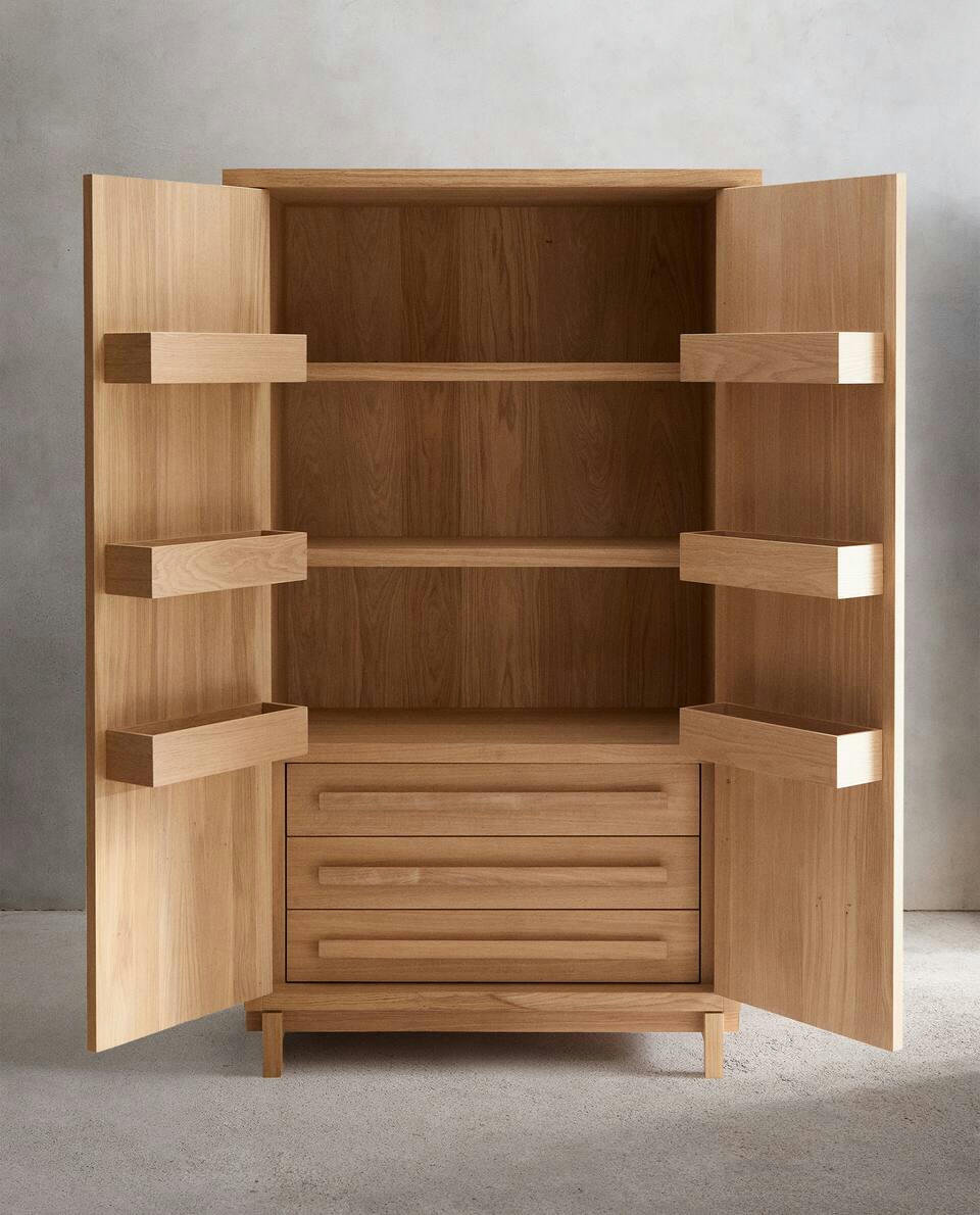 CABINET 01