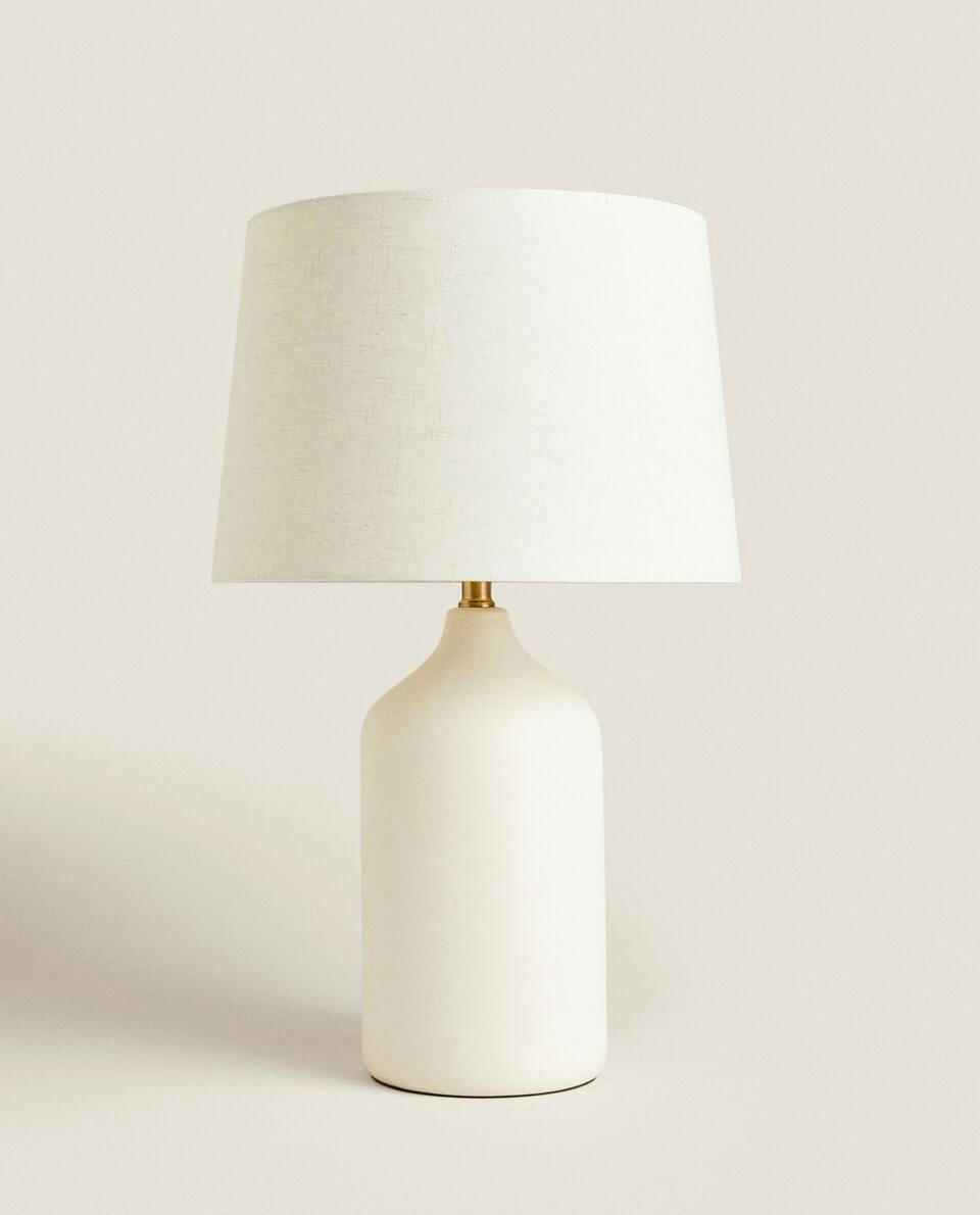 WHITE CERAMIC BASE LAMP