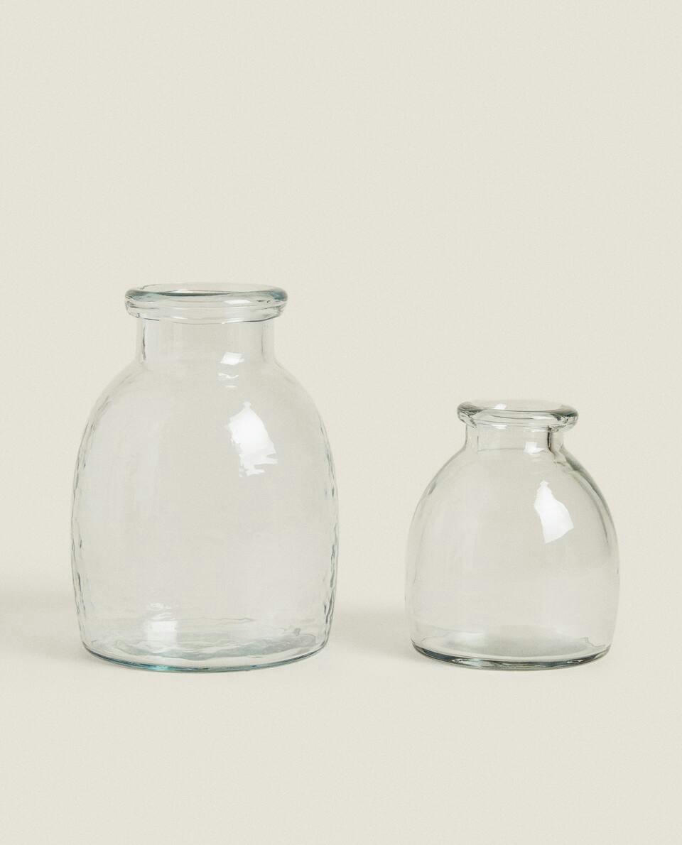 GLASS VASE