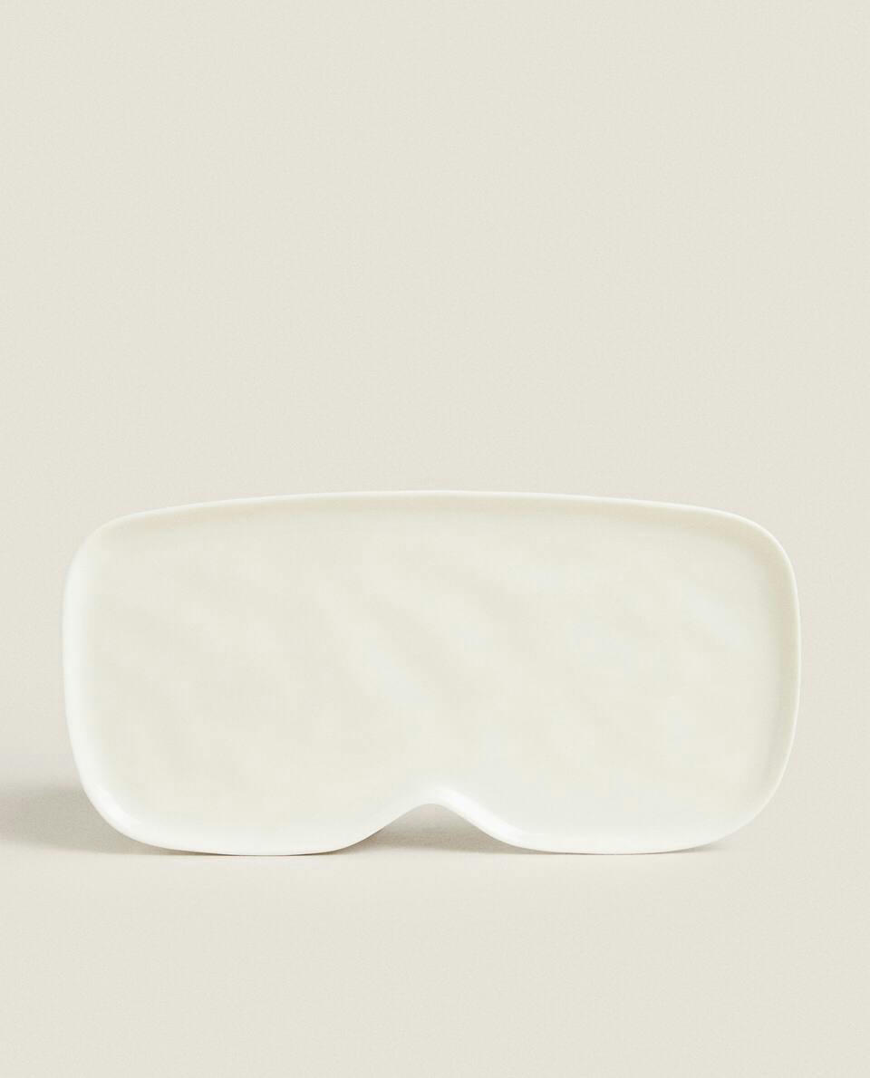 IRREGULAR TRAY