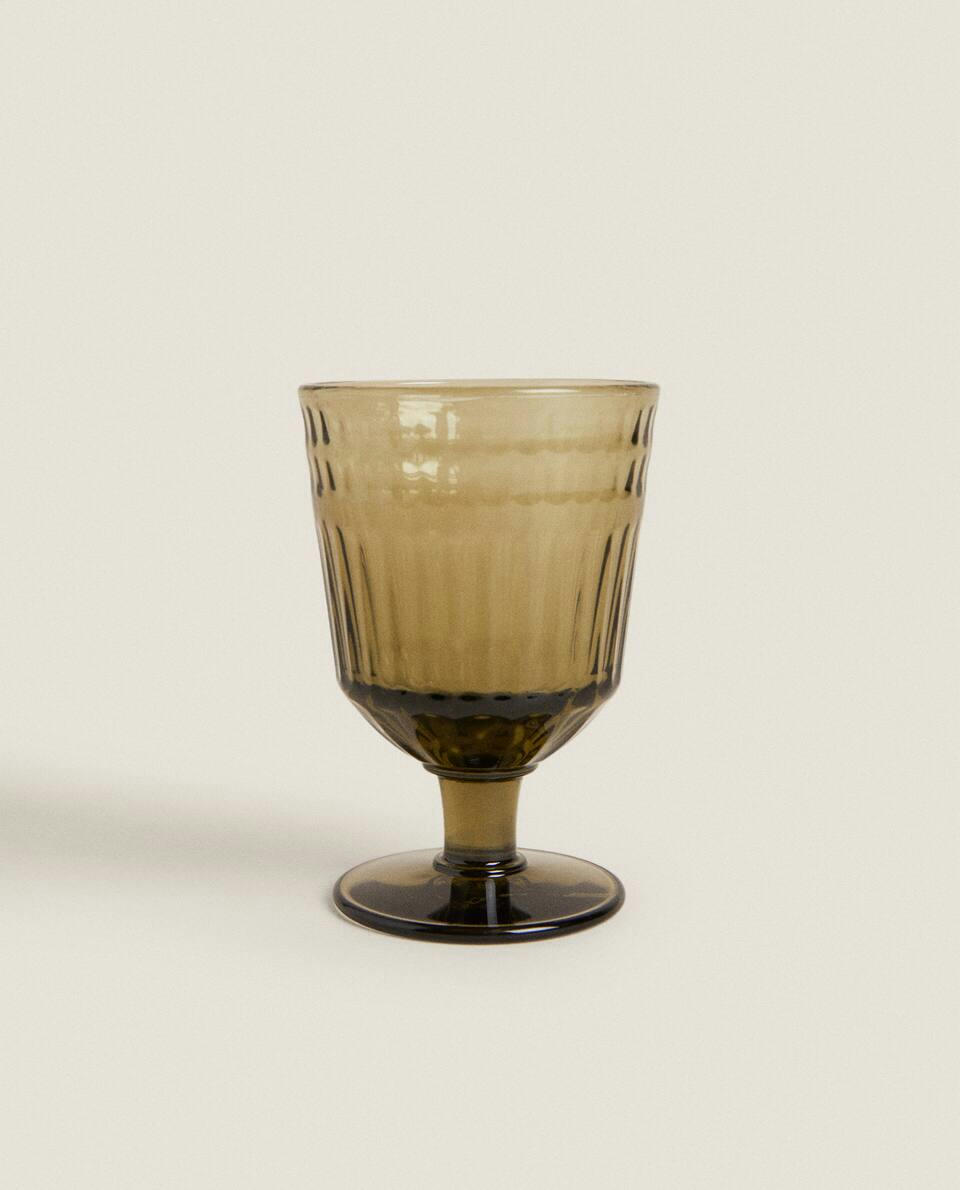 RAISED DESIGN GLASS