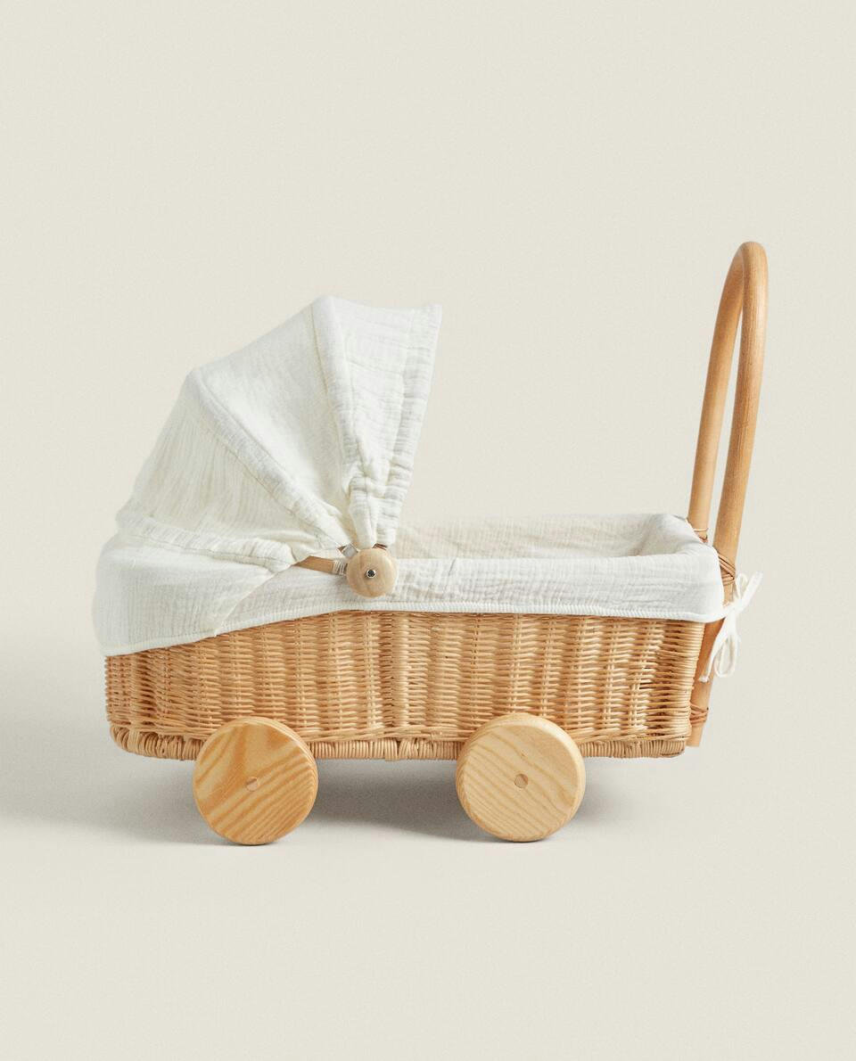 CHILDREN'S TOY PRAM