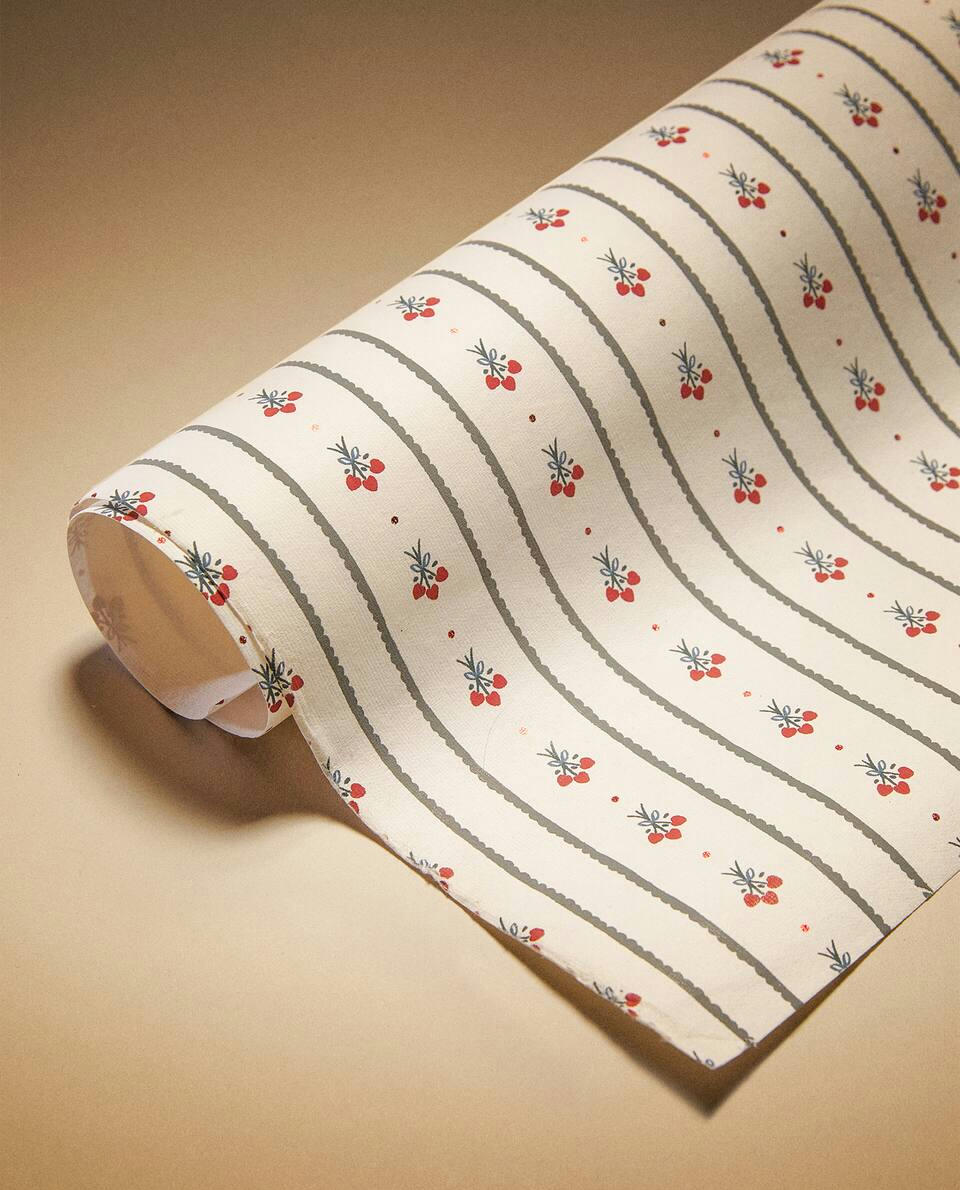CHRISTMAS STRIPED HOLLY GIFT WRAPPING PAPER