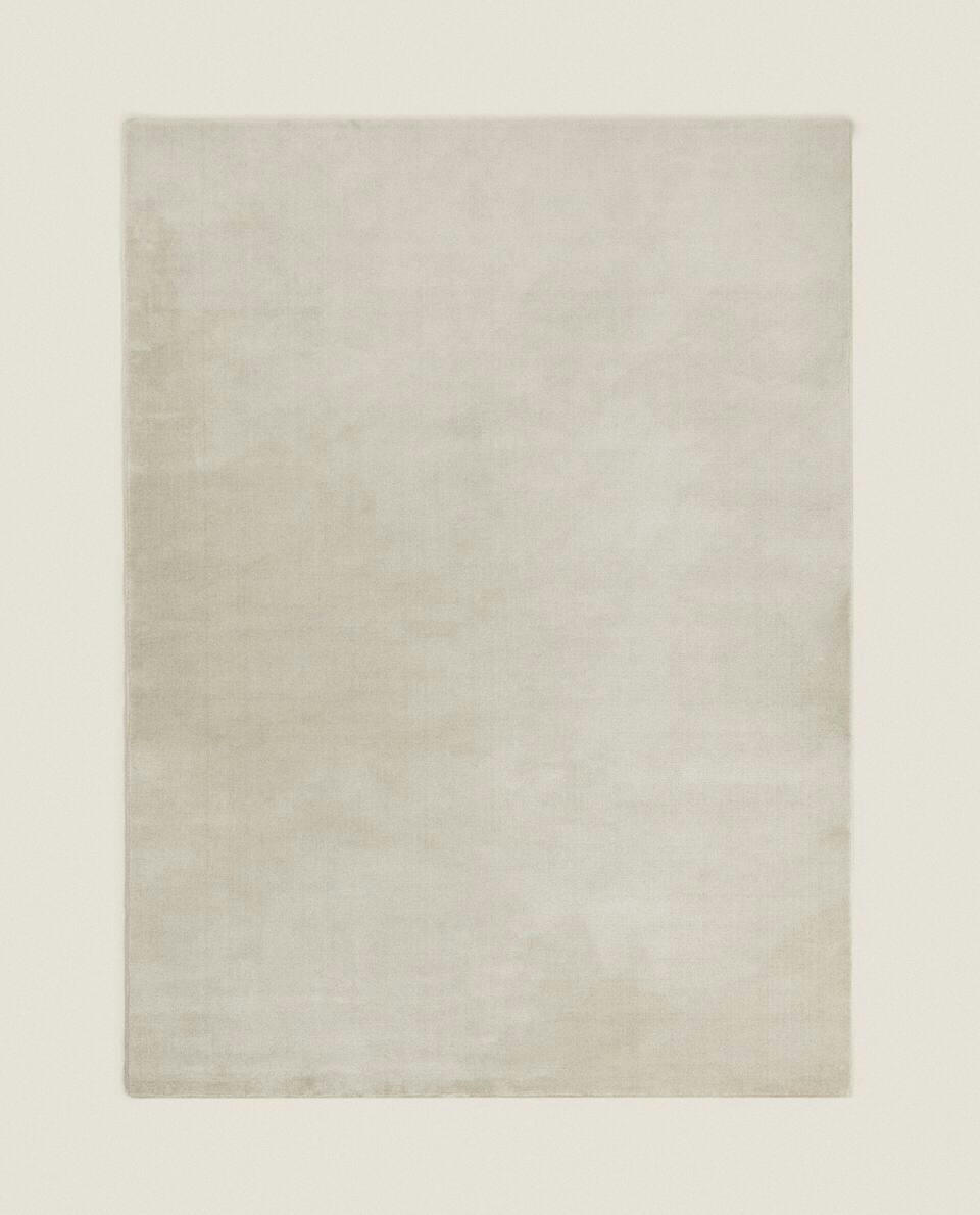 SOFT-TOUCH TEXTURED RUG