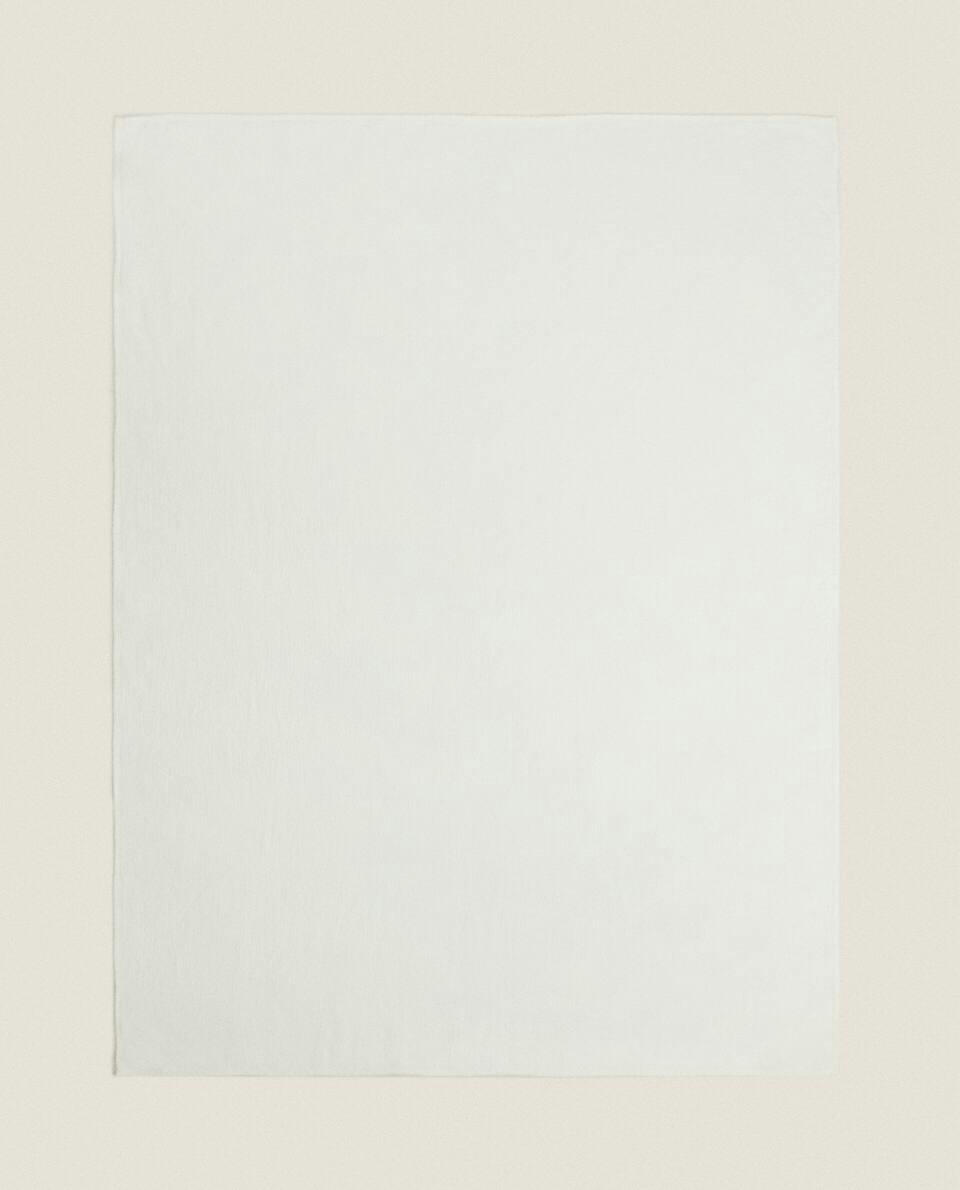 LINEN BLANKET