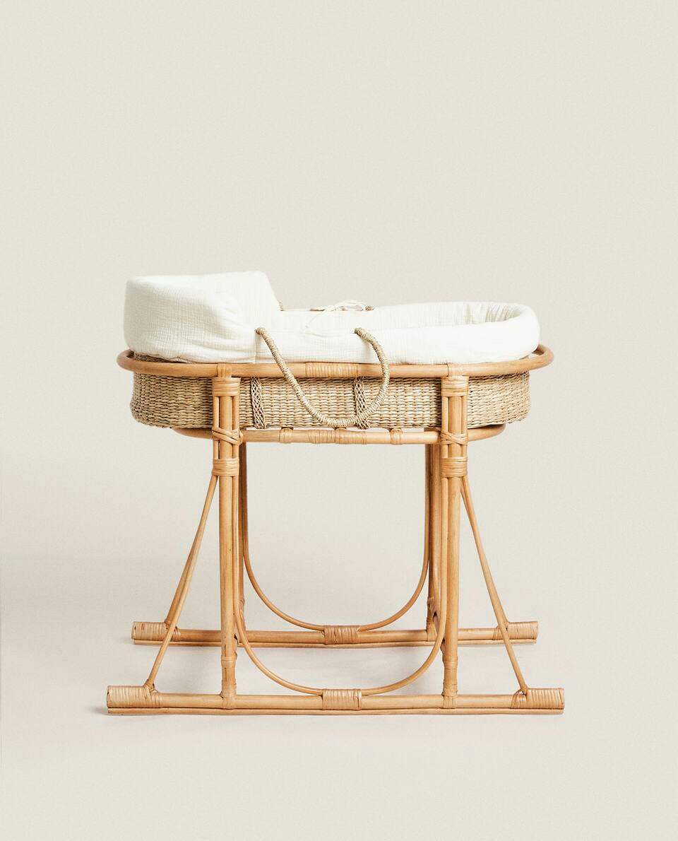RATTAN MOSES BASKET