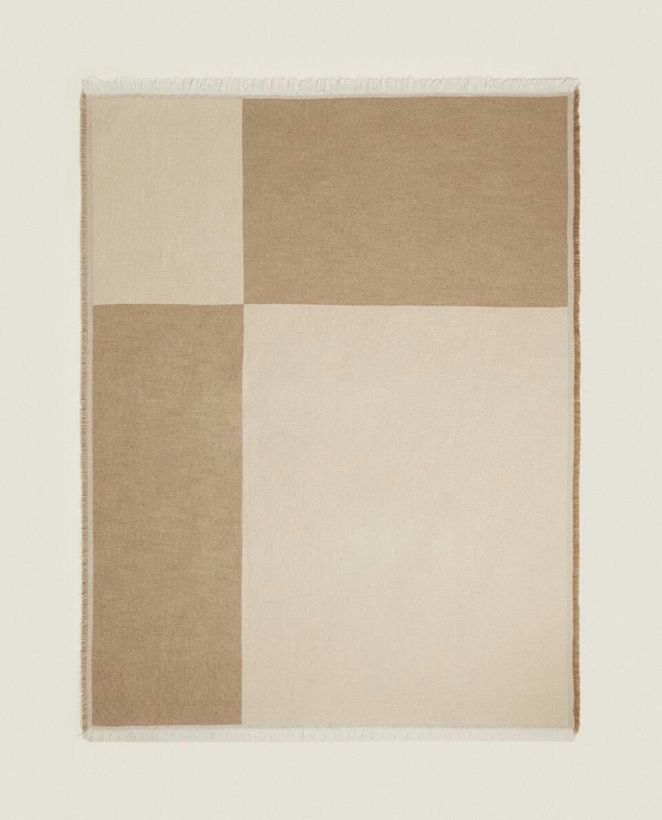 MUSLIN BLANKET