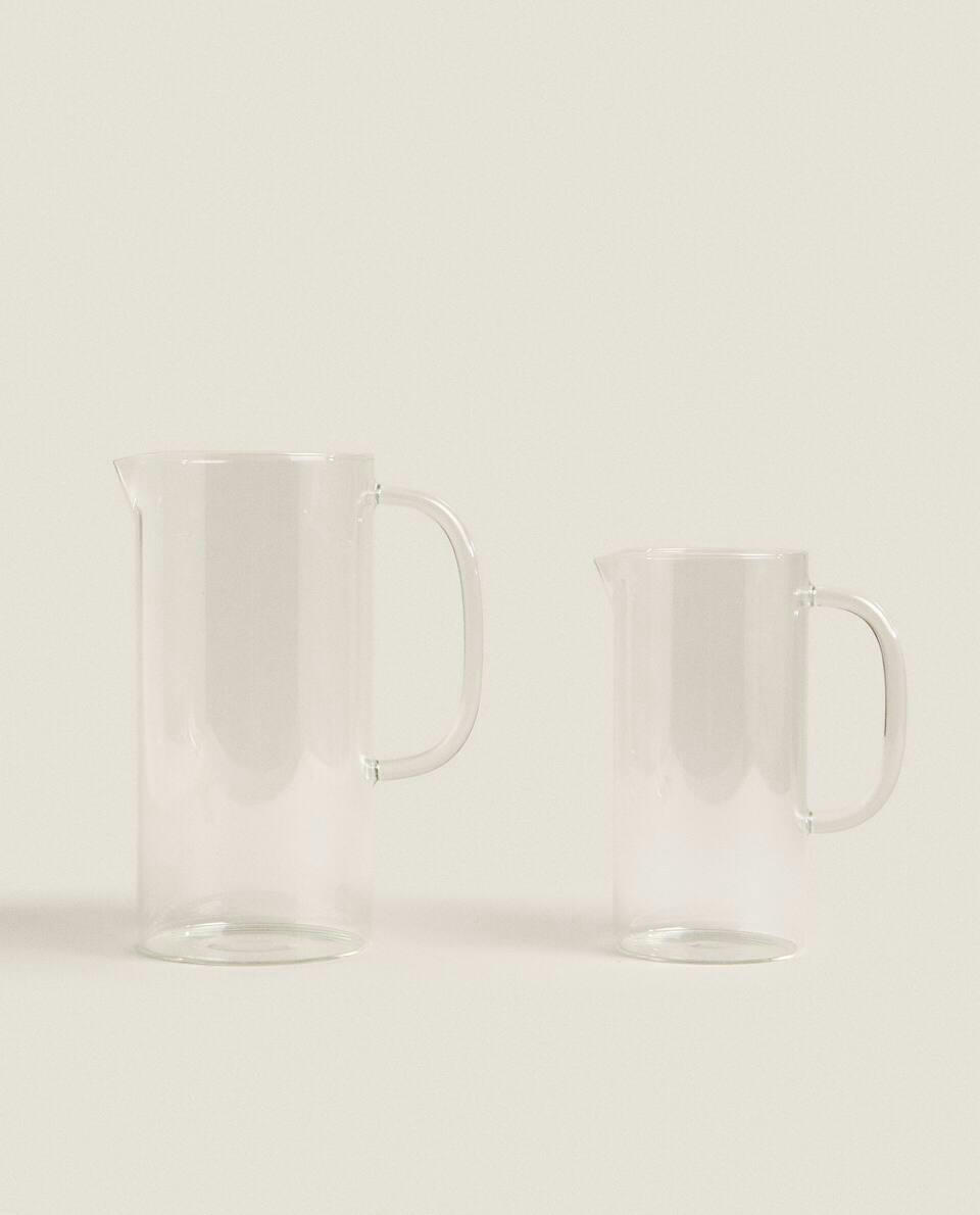 CYLINDRICAL BOROSILICATE GLASS JUG