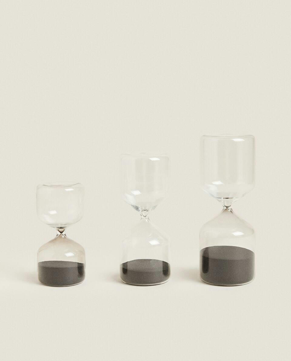 HOURGLASS