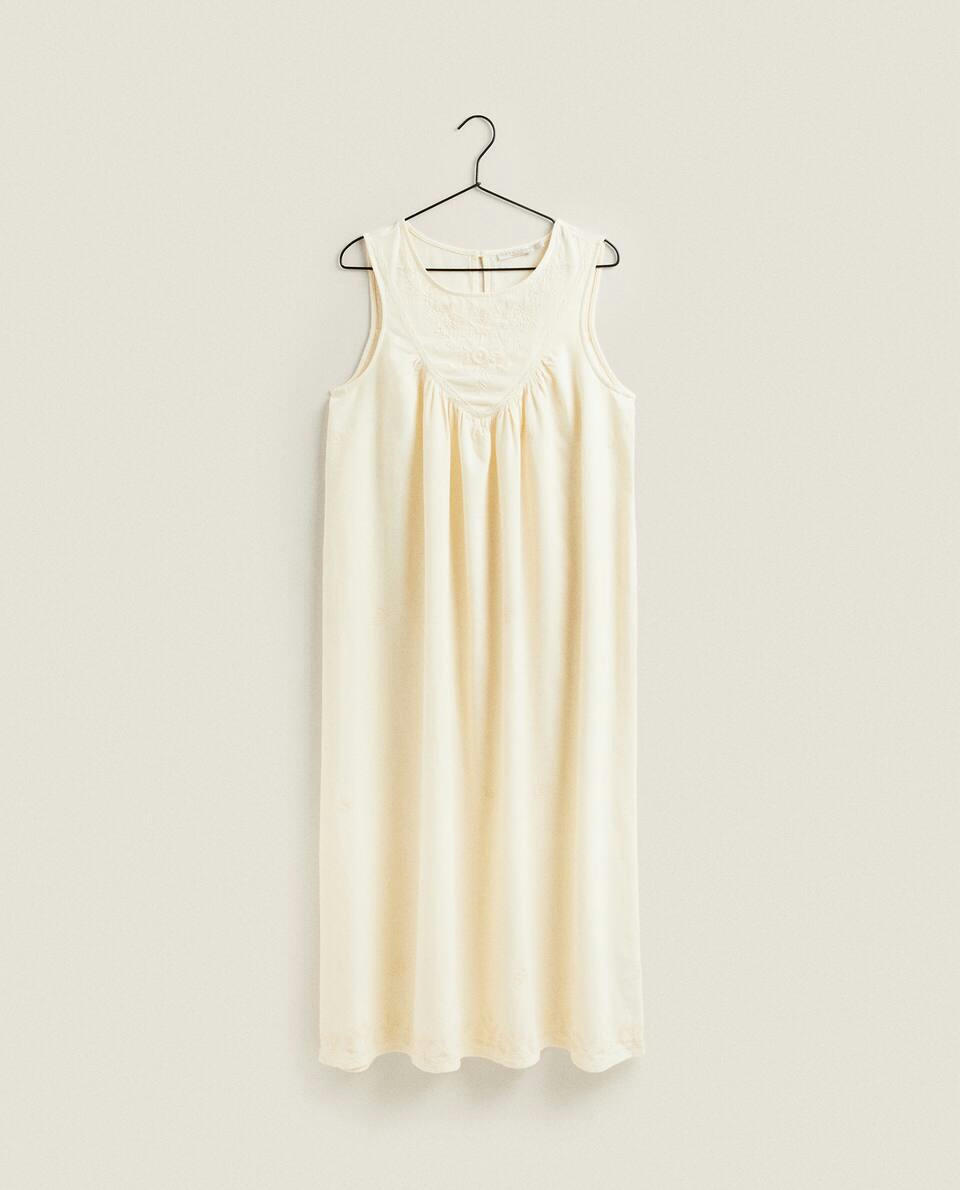 EMBROIDERED NIGHTDRESS