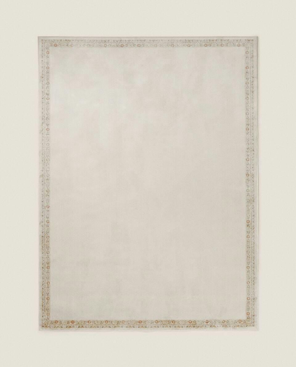 VINTAGE RUG