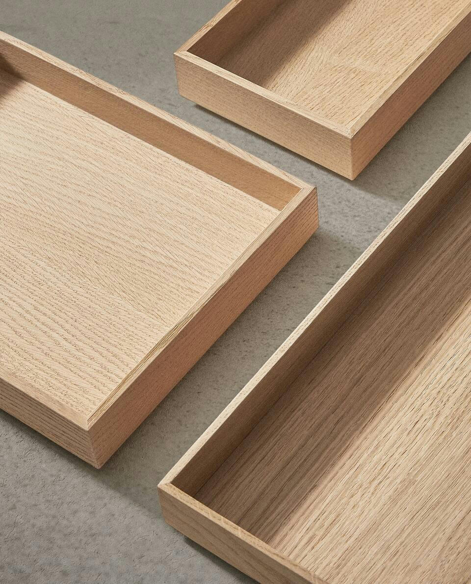 TRAY 01