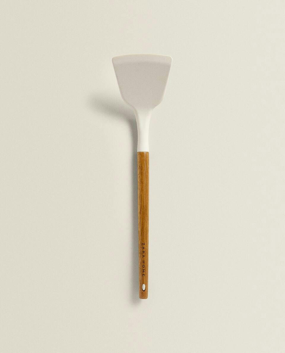 SILICONE AND WOODEN SPATULA