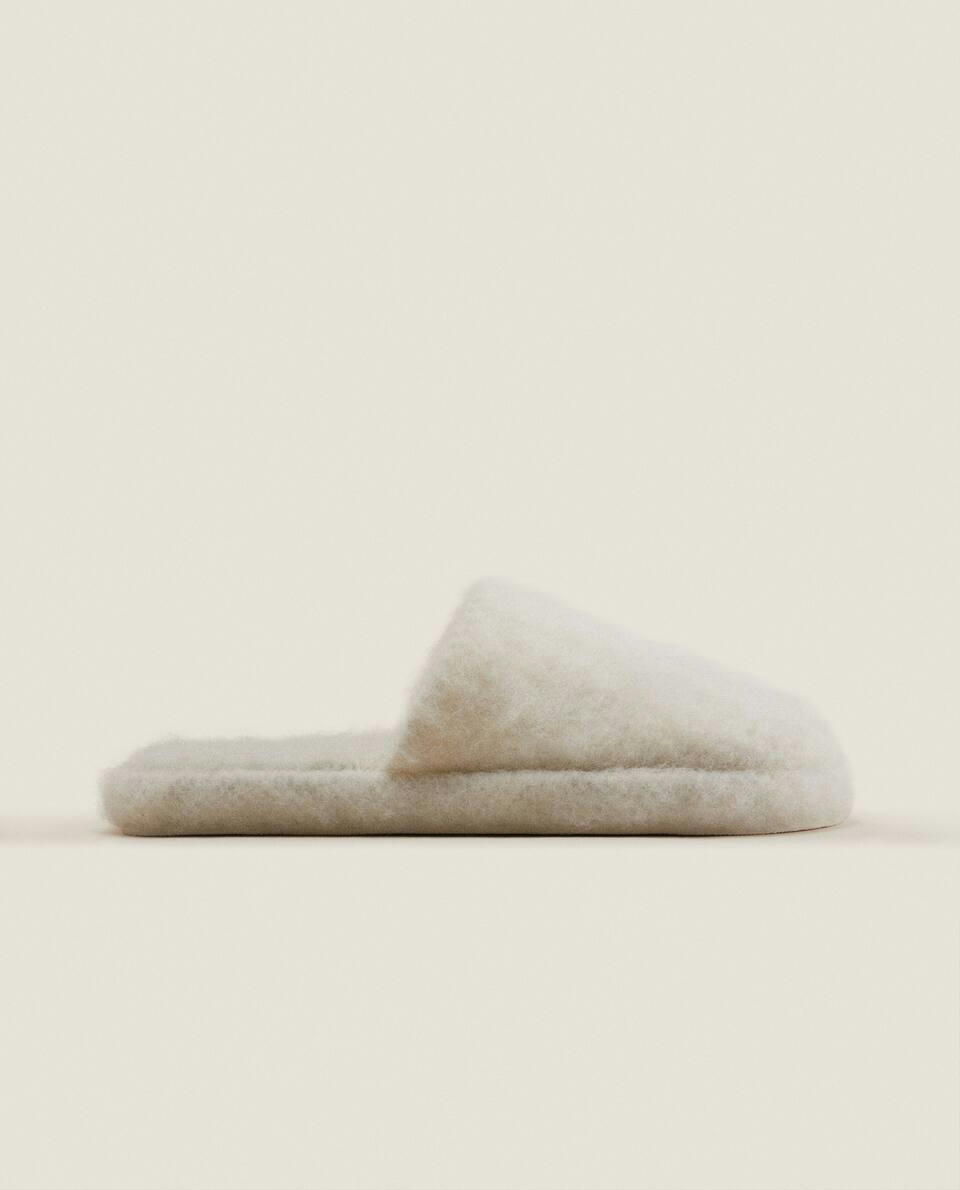 WARM WOOL BLEND SLIPPERS