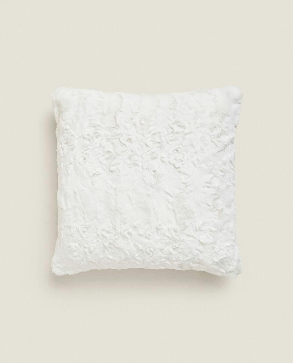 FAUX FUR CUSHION COVER