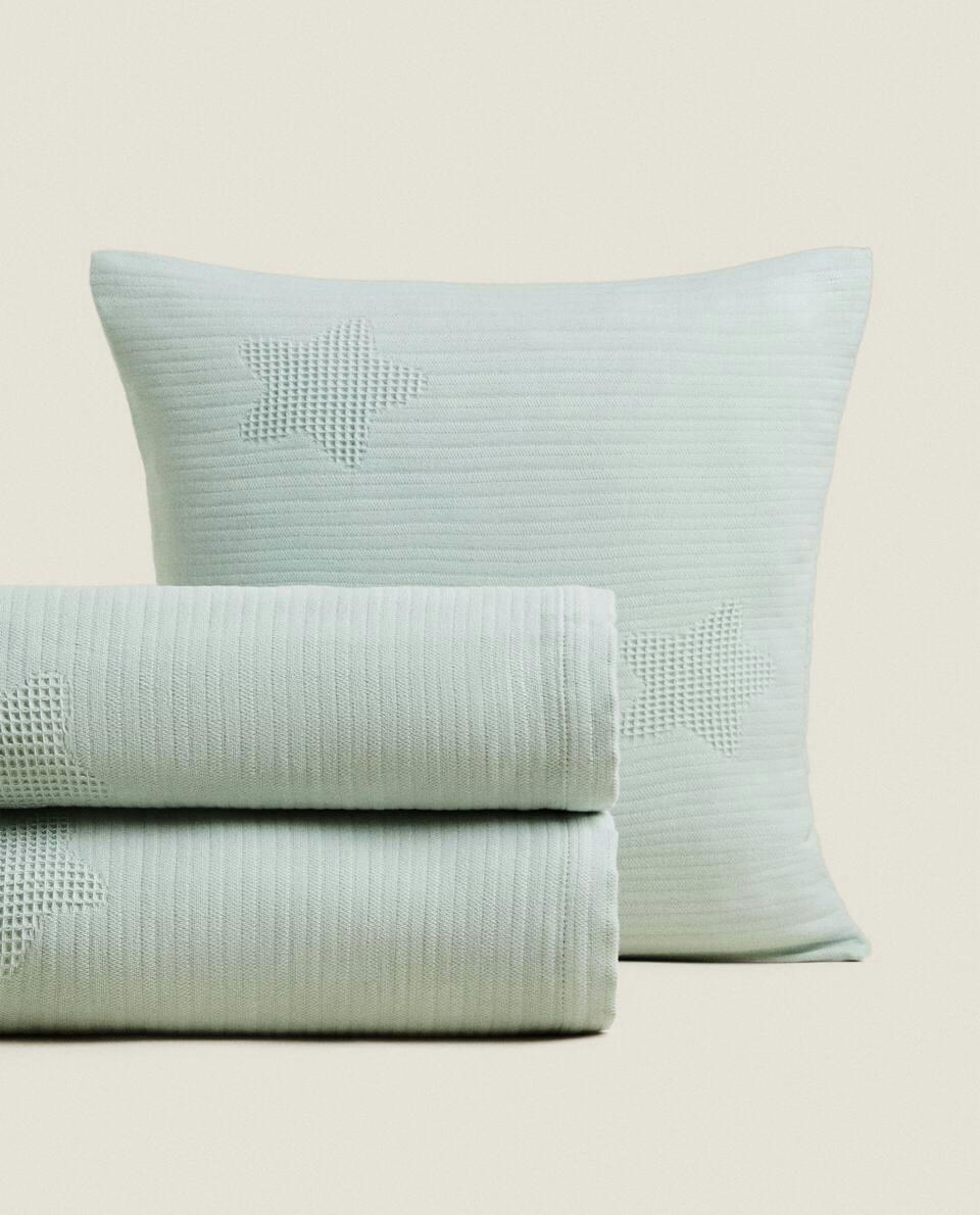 STAR BEDSPREAD