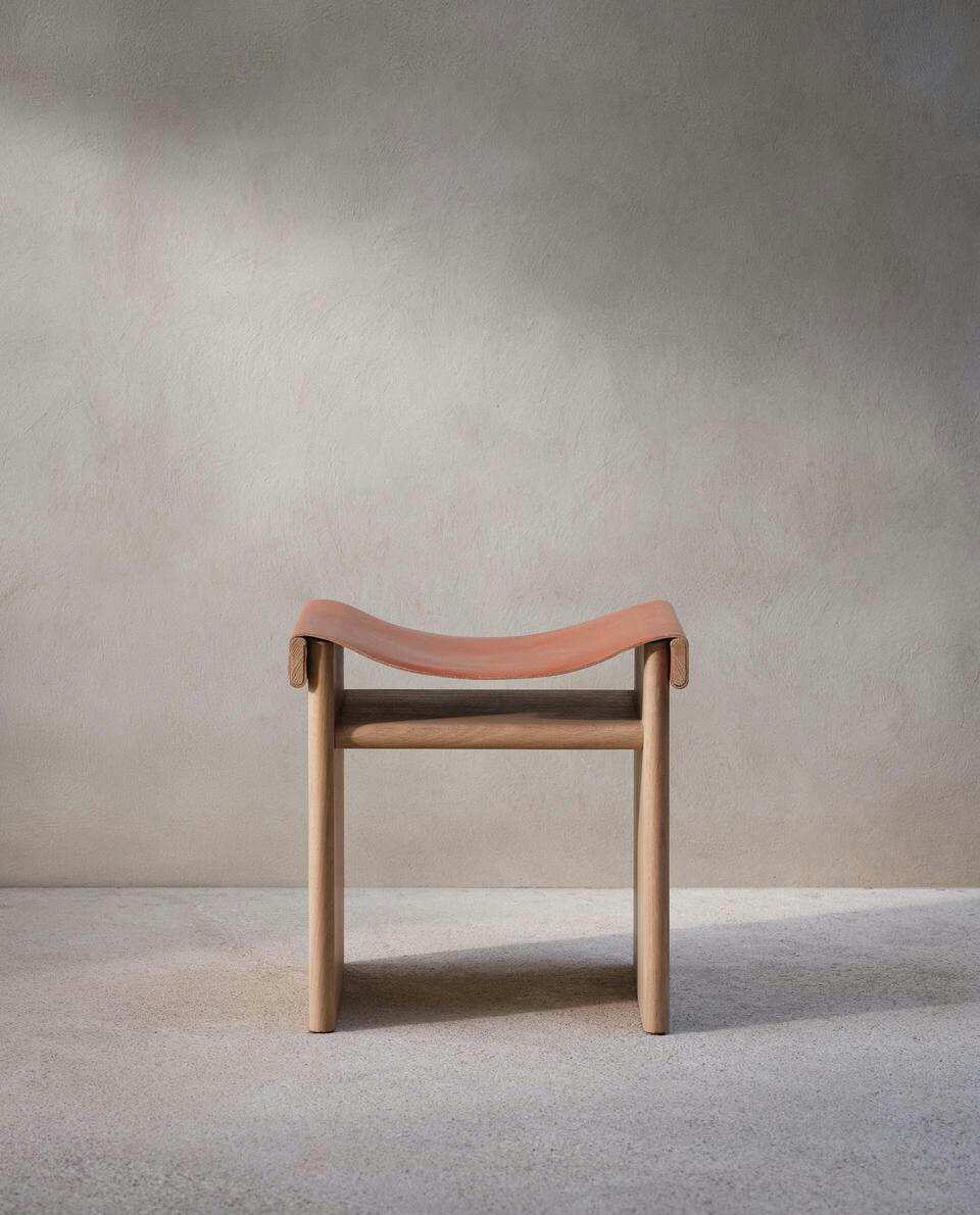 STOOL 02