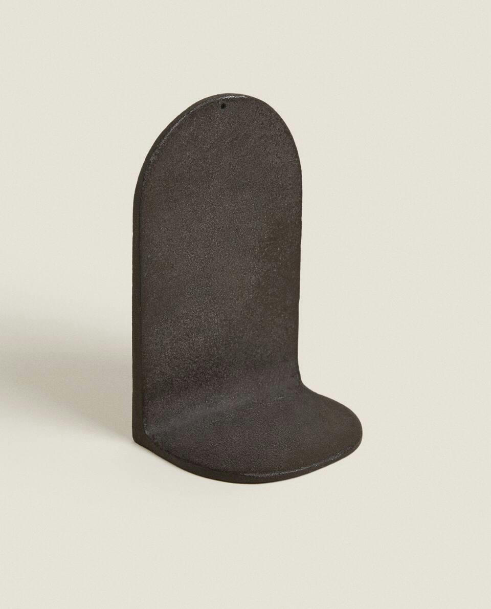 IRON BOOKEND