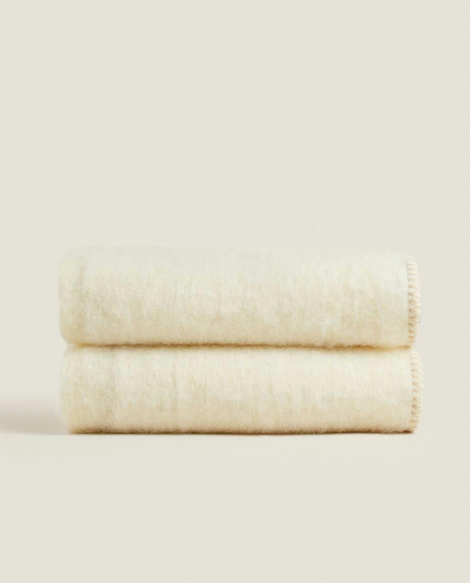 CARDED WOOL BLANKET