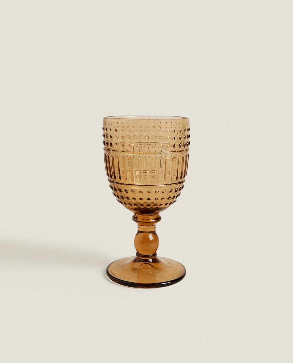 RAISED DESIGN GLASS