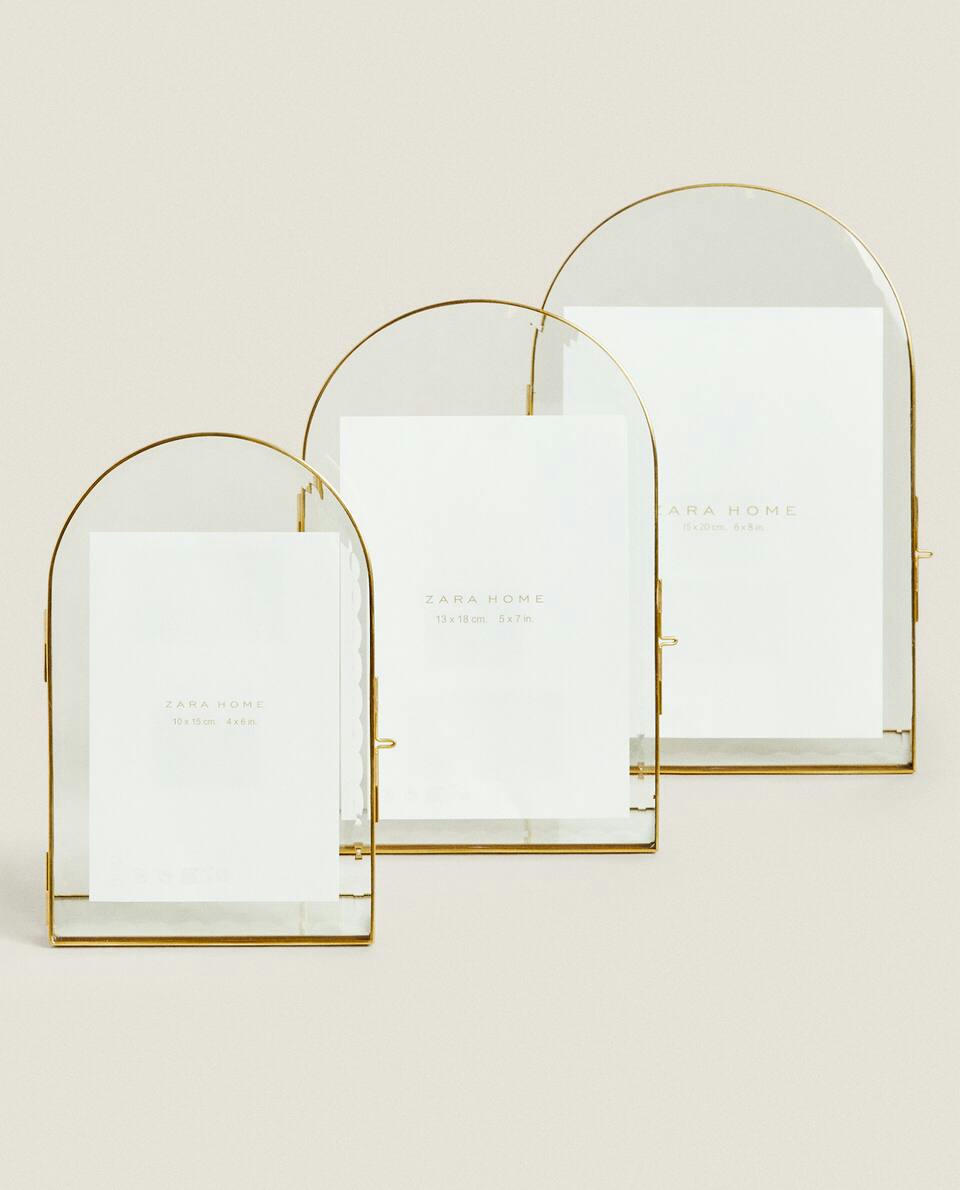 GOLD FRAME
