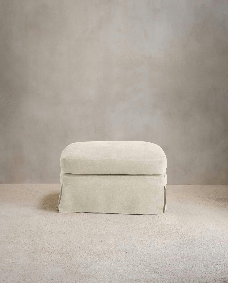 FOOTSTOOL 01
