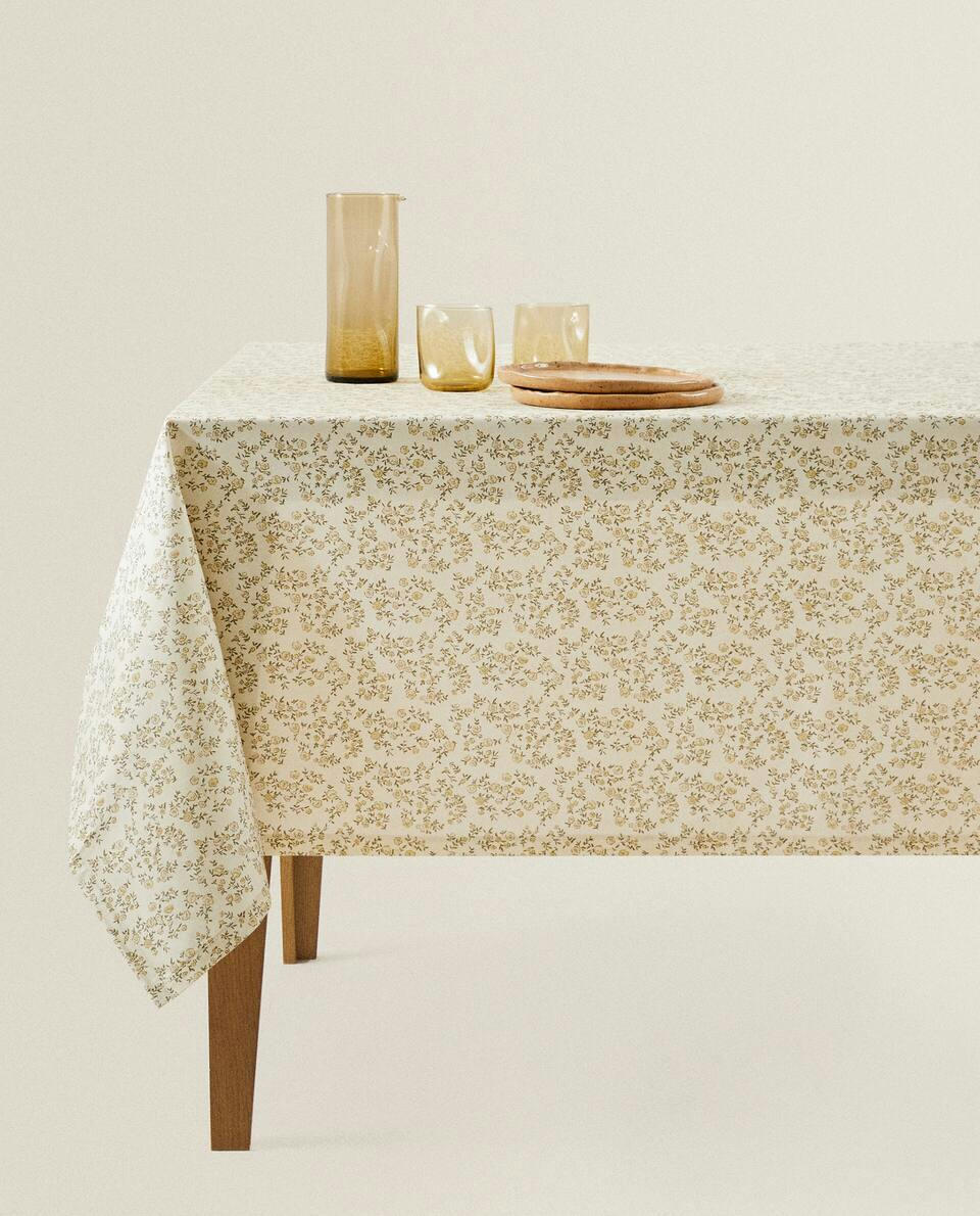 FLORAL RESIN TABLECLOTH