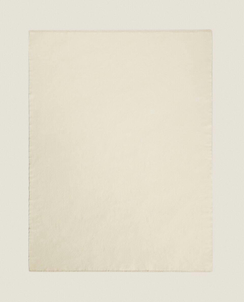 FLORAL JACQUARD BLANKET
