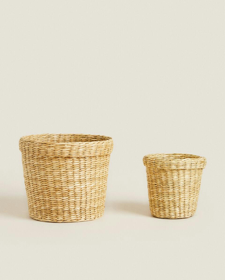PLANTER WITH RIM