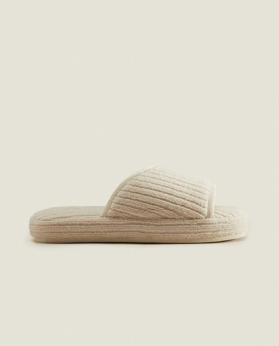 OPEN TERRY SLIPPERS