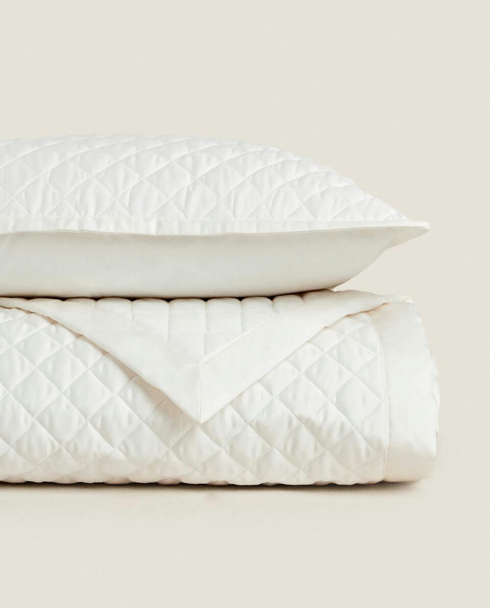 DIAMOND QUILT