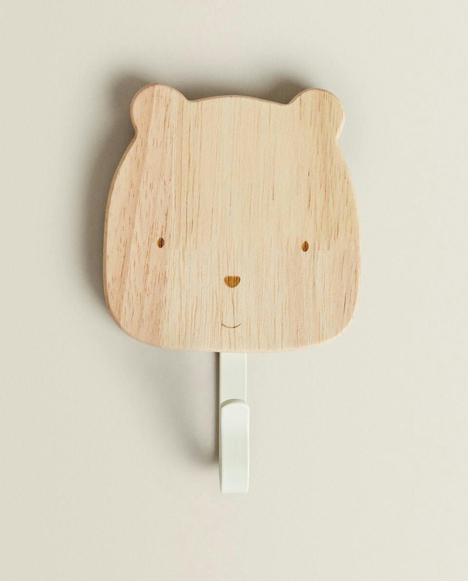 BEAR HOOK