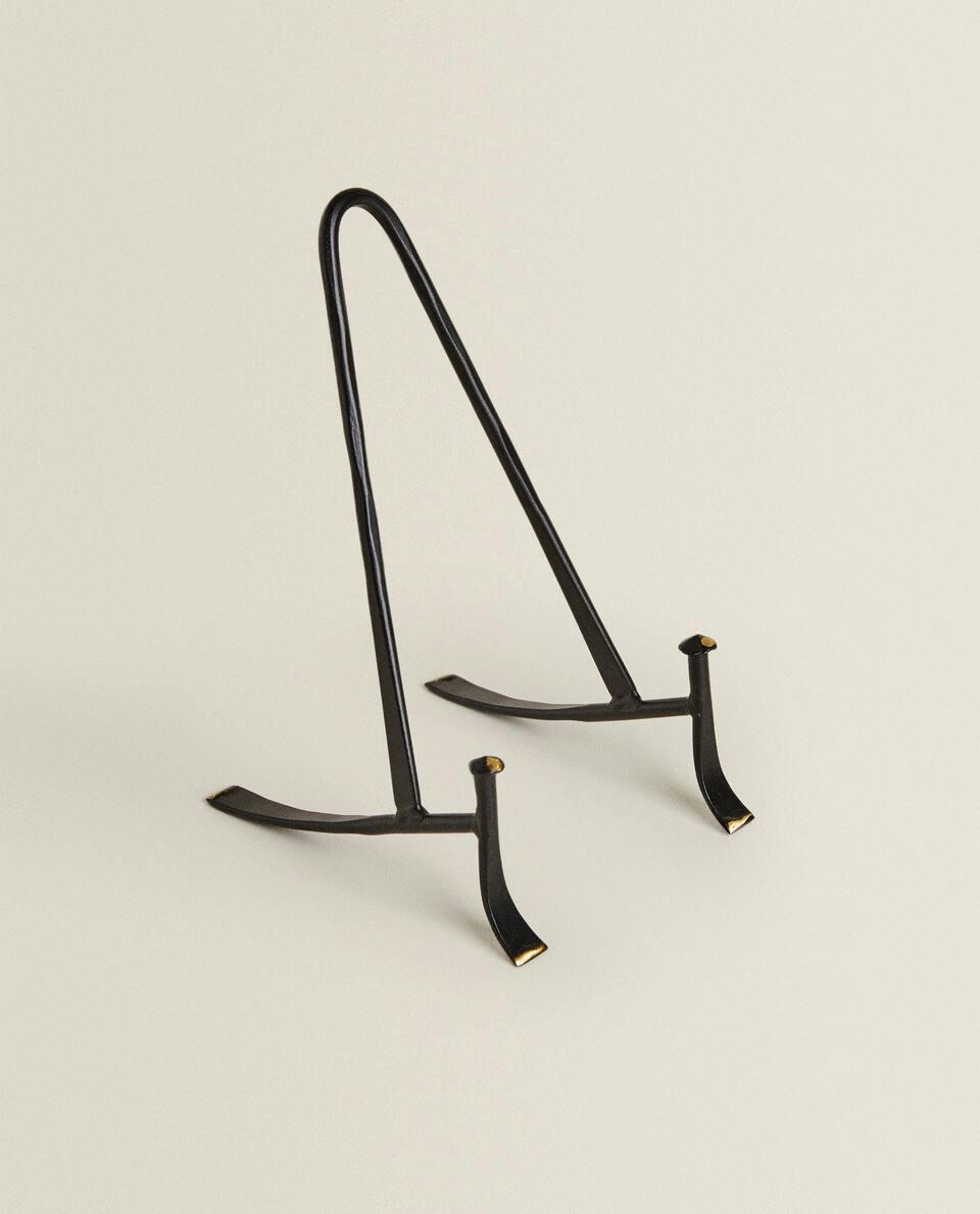 METAL STAND