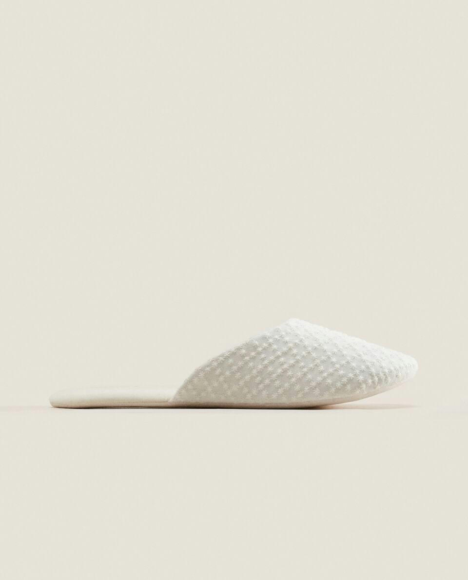 EMBROIDERED FABRIC SLIPPERS