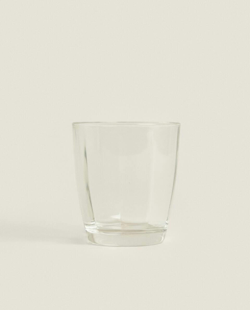 RAISED DESIGN GLASS TUMBLER