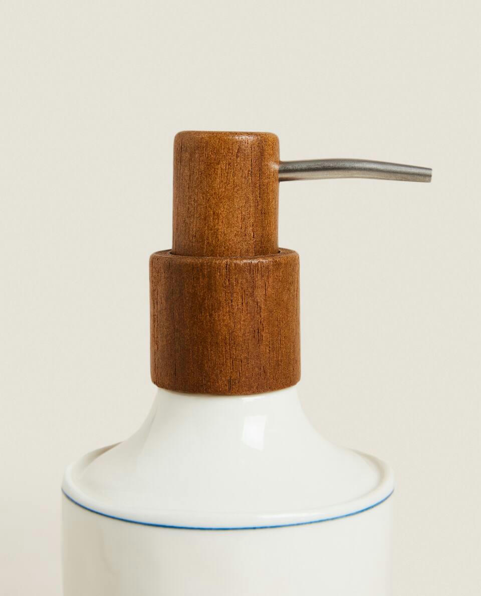 PLAIN CERAMIC BATHROOM SET