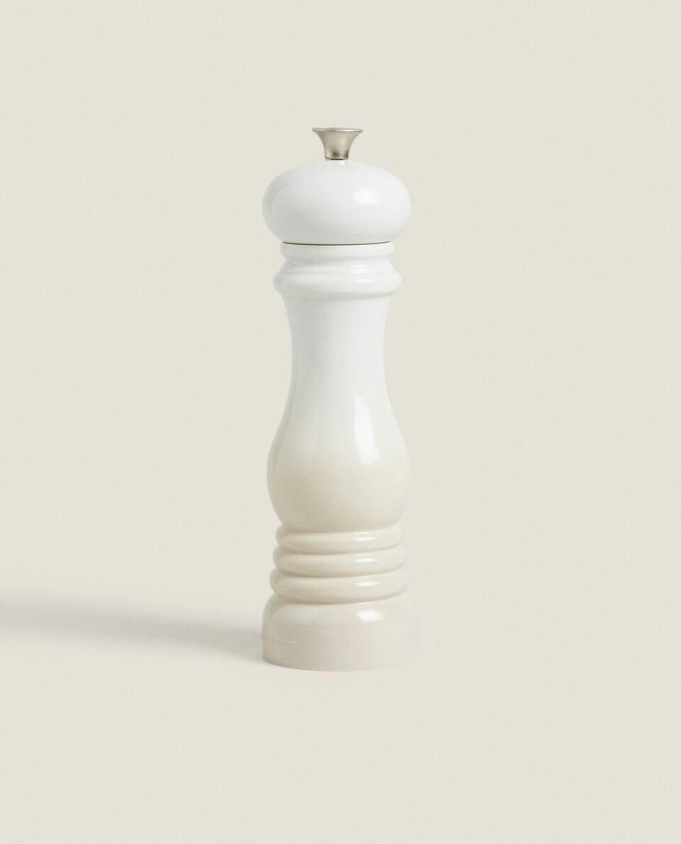 LE CREUSET LACQUERED PEPPER GRINDER