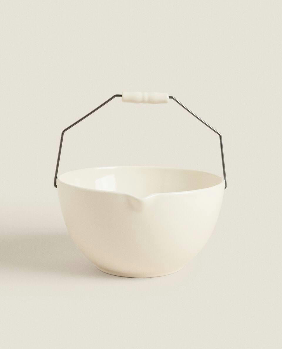 STONEWARE MIXING BOWL