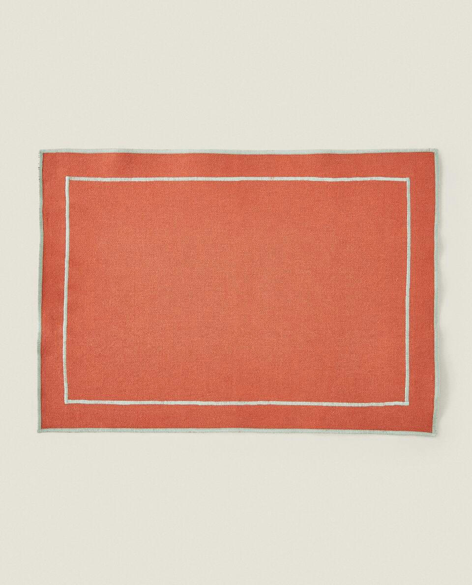 EMBROIDERED COTTON PLACEMAT